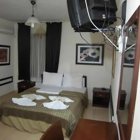 Hotel Cinar 2*